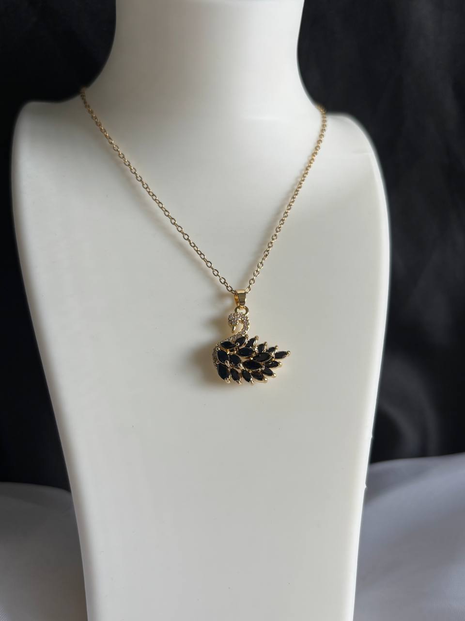 Collar de cisne MNDStore™