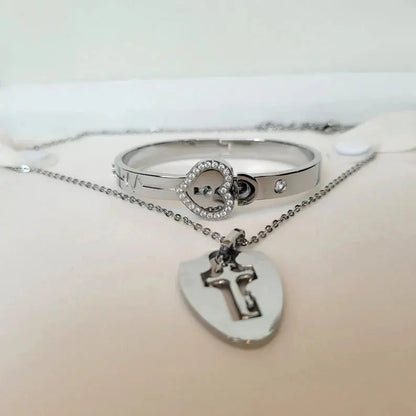 100 Dilde Seni Seviyorum Kolye ve Bileklik Seti - MNDStore